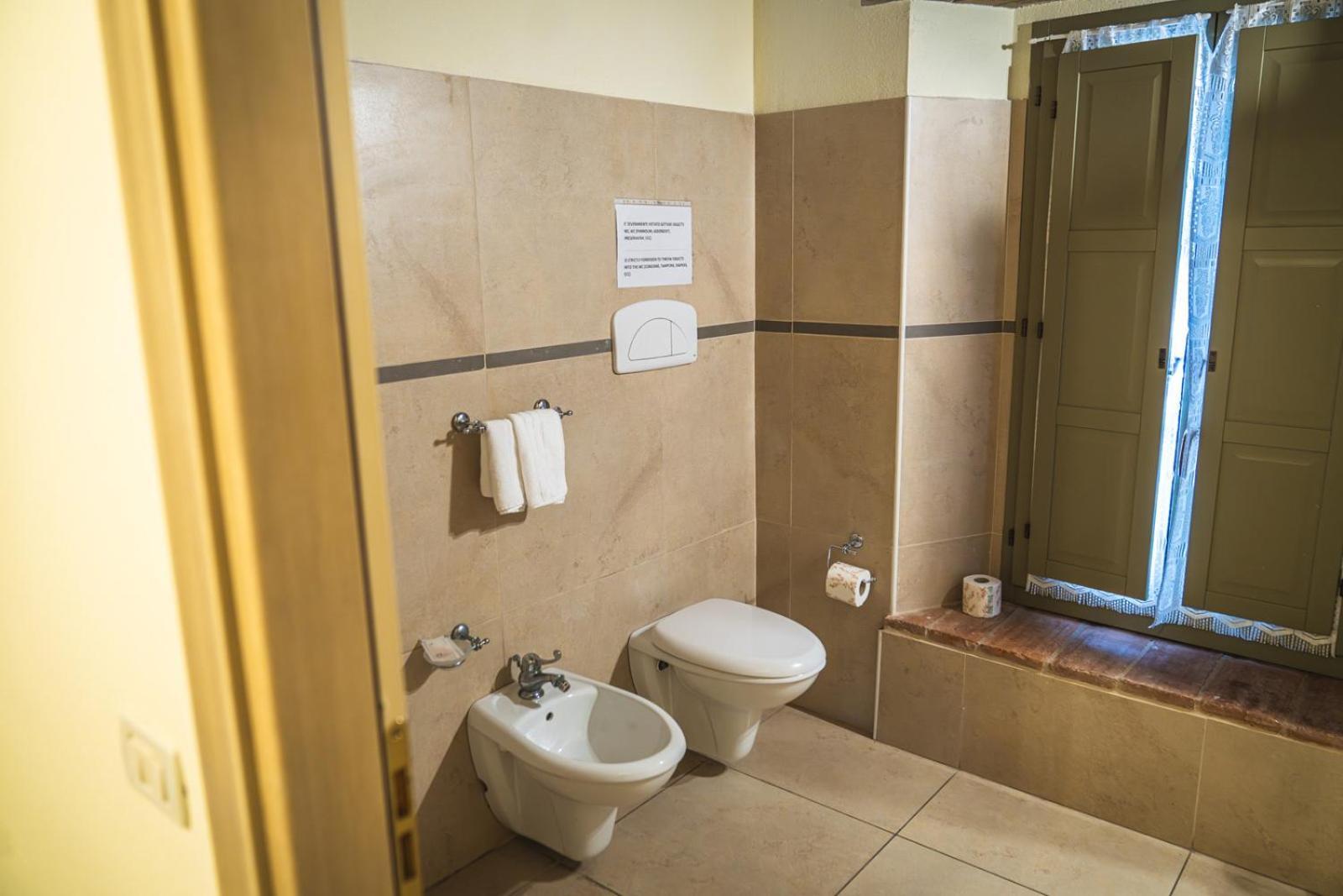 Hotel La Tavola Rotonda Cortemaggiore Ruang foto